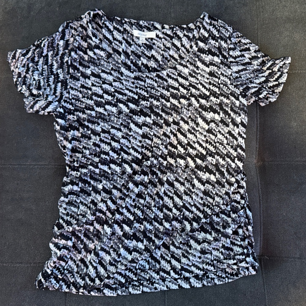 Sejour Monochrome Textured Top
